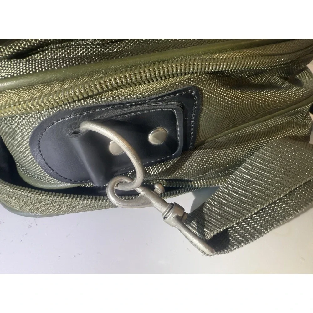 Samsonite this vintage